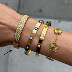 Linked Babe Icon Bangle