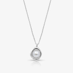Pretty Pearl Aura Necklace